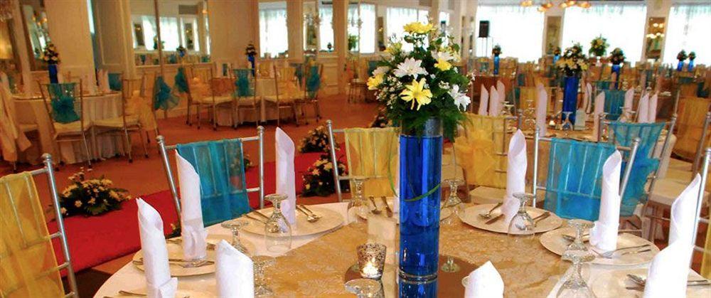 The Sulo Riviera Hotel Кесон Сити Екстериор снимка